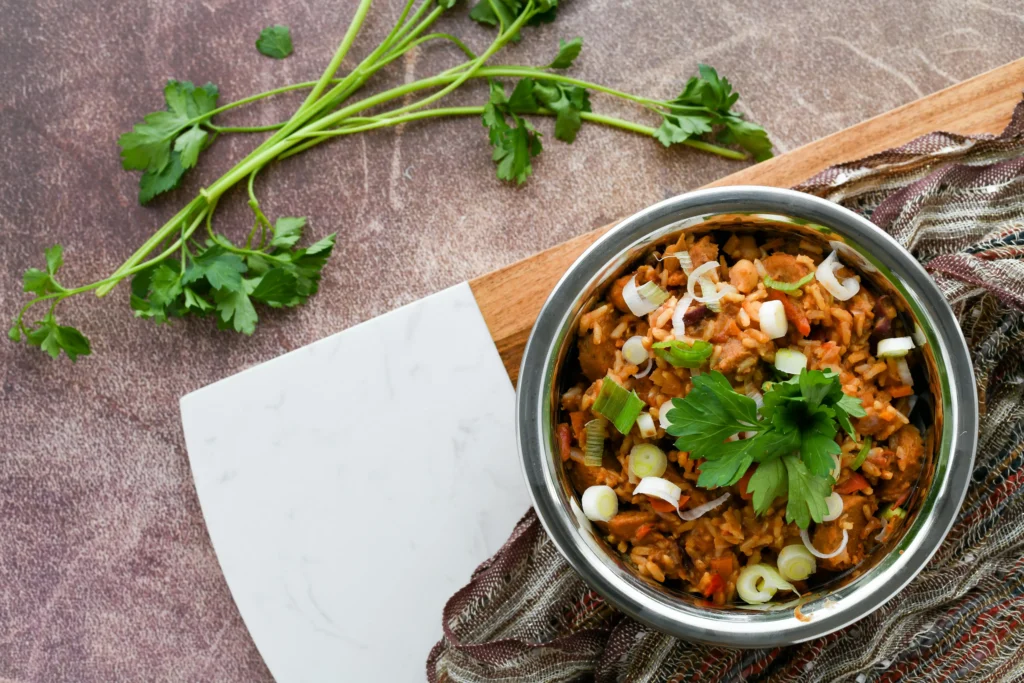 Bowl with baingan bharta on Tray