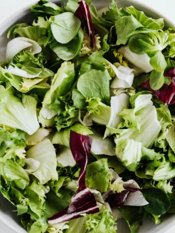 Fresh Spinach Salad with Cherry Tomatoes and Cucumber