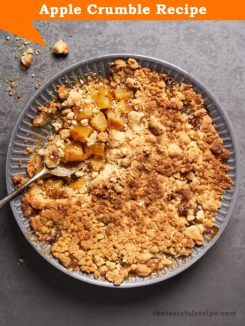 Close-up of apple crumble with a crispy oat and brown sugar topping